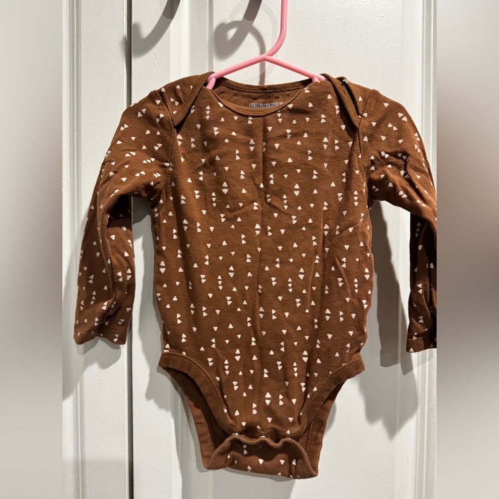 Old Navy Brown Geometric Kids Bodysuit